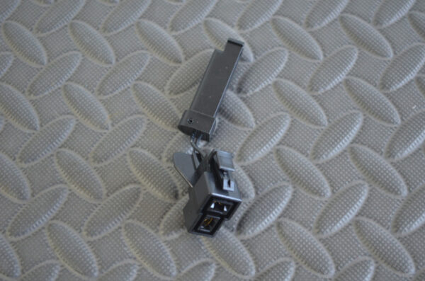 Sensor Nível de Óleo dos Travões - Image 2
